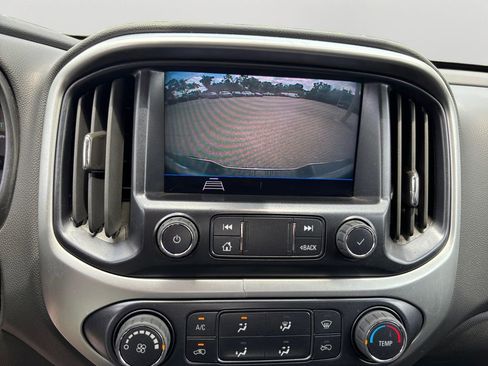 Used 2022 Chevrolet Colorado LT w/ Fleet Safety Package RWD image 26