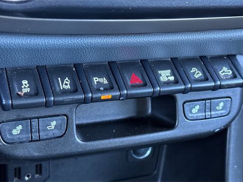 Used 2021 Chevrolet Colorado Z71 w/ Safety Package image 30