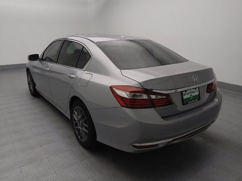 Used 2017 Honda Accord EX-L image 5