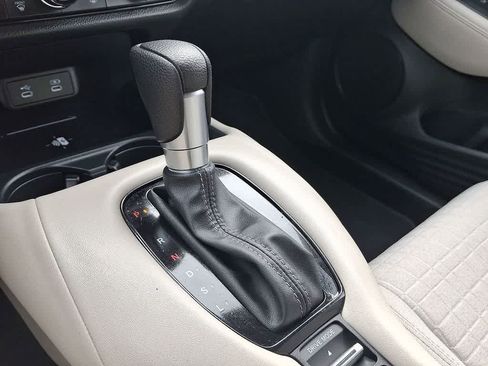 Certified 2026 Honda HR-V LX image 12