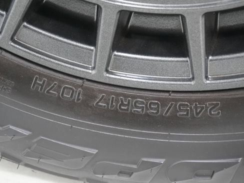 Used 2023 Toyota RAV4 XLE w/ Convenience Package image 28