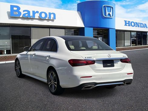Used 2022 Mercedes-Benz E 350 4MATIC Sedan image 4