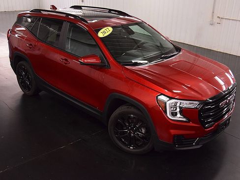 Used 2022 GMC Terrain SLE w/ Driver Convenience Package AWD/4WD image 9