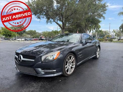 Used 2013 Mercedes-Benz SL 550 image 2