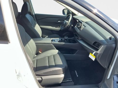 New 2026 Nissan Rogue SV AWD/4WD image 17
