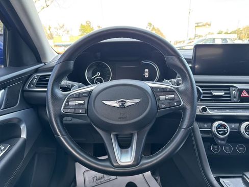 Used 2022 Genesis G70 2.0T image 14