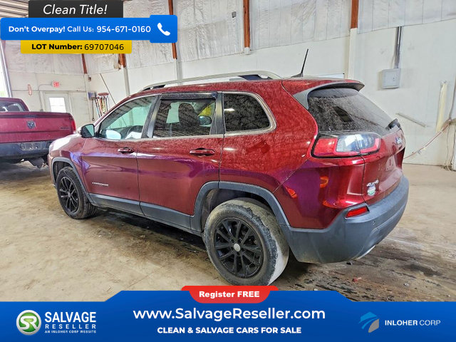 Used 2019 Jeep Cherokee Latitude Plus AWD/4WD image 3