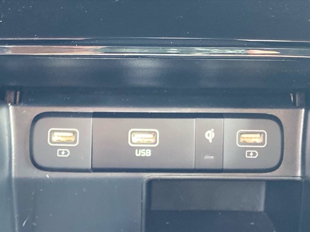 Certified 2023 Kia Sorento SX Prestige AWD/4WD image 16