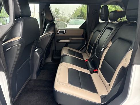 Used 2023 Ford Bronco Wildtrak AWD/4WD image 25