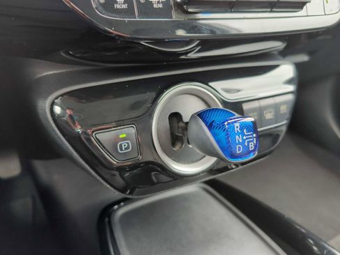 Used 2020 Toyota Prius Prime LE image 19