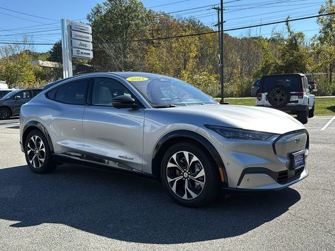 Used 2021 Ford Mustang Mach-E Premium image 2