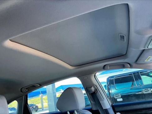 Used 2018 Honda Accord EX image 14