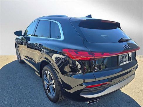 New 2025 Audi Q5 Prestige image 5