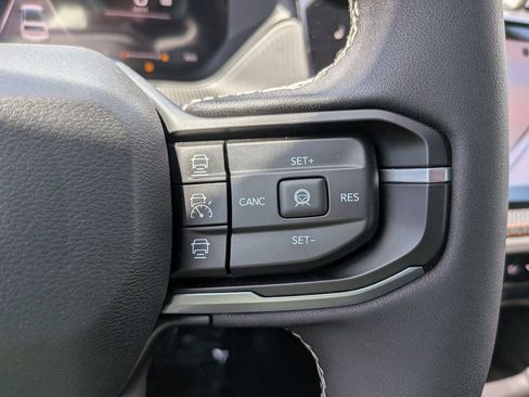 New 2026 Jeep Cherokee Overland w/ Advanced Pro Tech Group AWD/4WD image 27