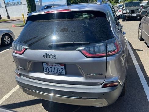 Used 2019 Jeep Cherokee Limited AWD/4WD image 9