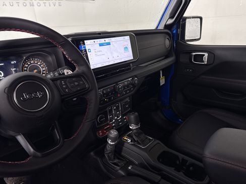 New 2026 Jeep Wrangler Unlimited Rubicon 392 w/ Quick Order Package 27X Moab AWD/4WD image 27