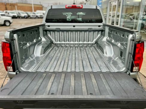 Used 2023 Chevrolet Colorado W/T image 7