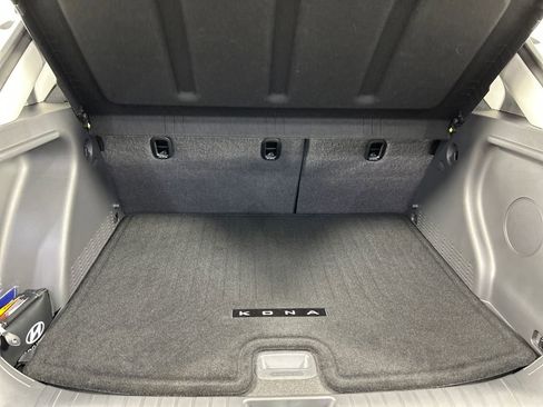 Used 2024 Hyundai Kona Limited AWD/4WD image 21