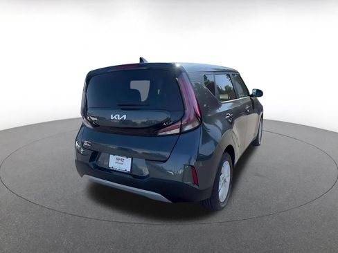 Used 2025 Kia Soul LX w/ LX Technology Package FWD image 14
