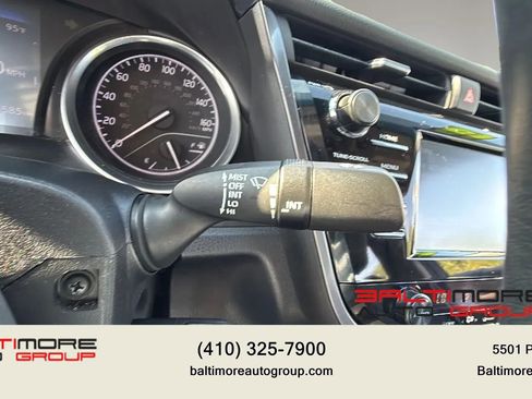 Used 2018 Toyota Camry SE FWD image 35
