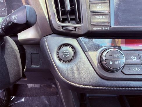 Used 2013 Toyota RAV4 Limited w/ Preferred Accessory Pkg AWD/4WD image 18