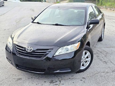 Used 2008 Toyota Camry XLE FWD image 2