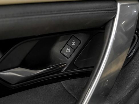 Used 2022 Land Rover Discovery Sport S AWD/4WD image 53