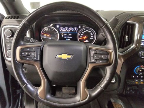 Used 2019 Chevrolet Silverado 1500 High Country image 9
