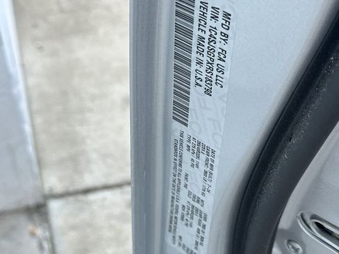 Used 2024 Jeep Grand Wagoneer L Series III image 29