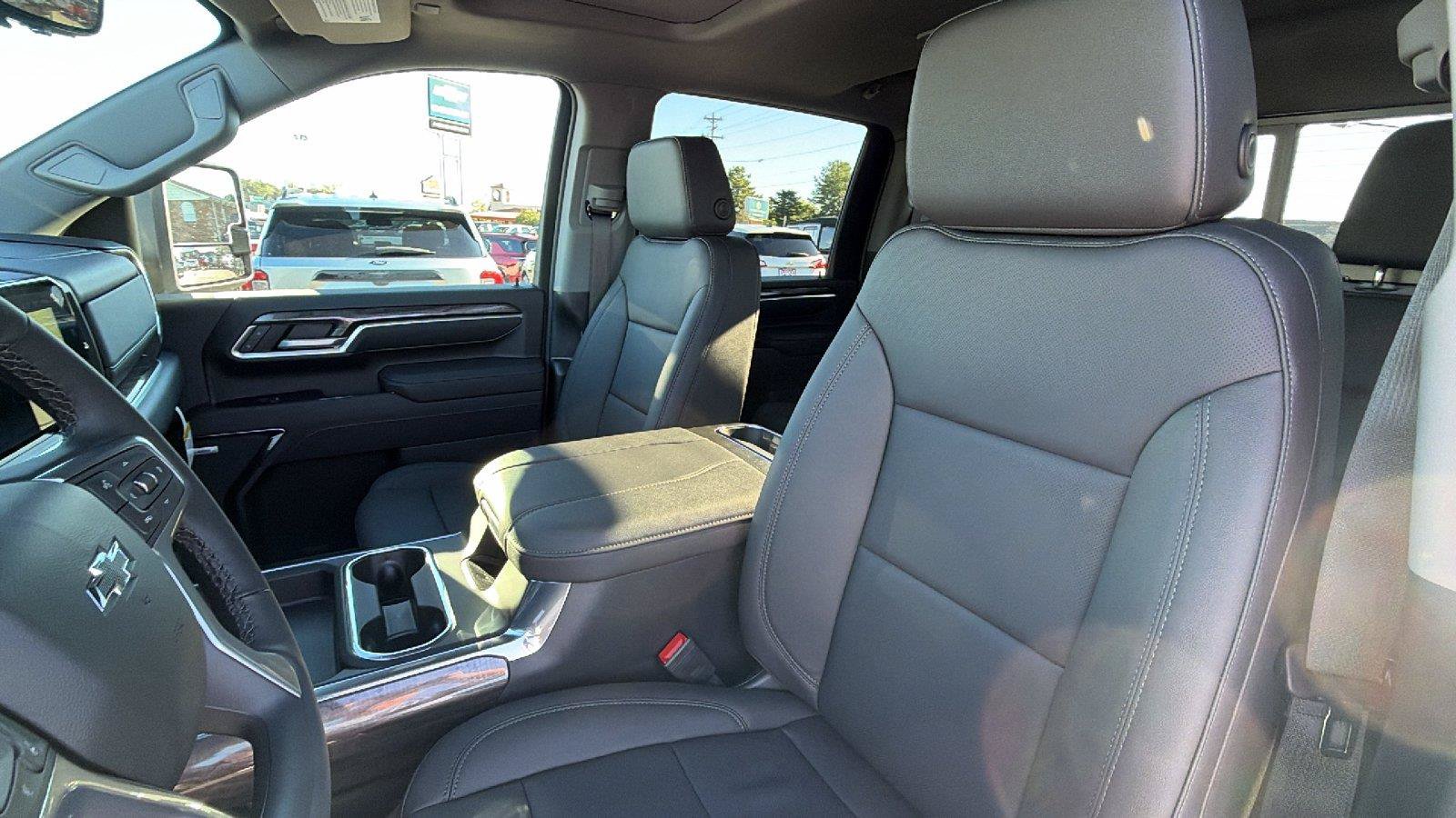 New 2026 Chevrolet Silverado 2500 LTZ w/ Trail Boss Package AWD/4WD image 18