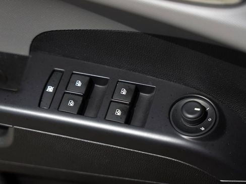 Used 2014 Chevrolet Sonic LT FWD image 39
