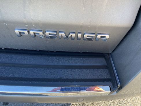 Used 2019 Chevrolet Tahoe Premier AWD/4WD image 9