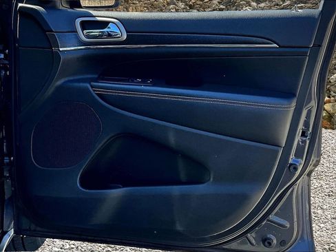 Used 2015 Jeep Grand Cherokee Limited image 21