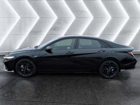 Used 2025 Hyundai Elantra N Line image 2
