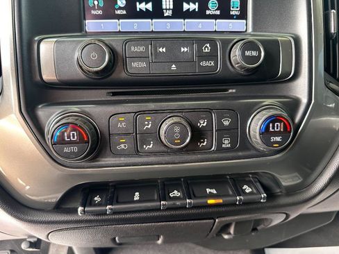 Used 2018 Chevrolet Silverado 1500 LT w/ Texas Edition AWD/4WD image 15