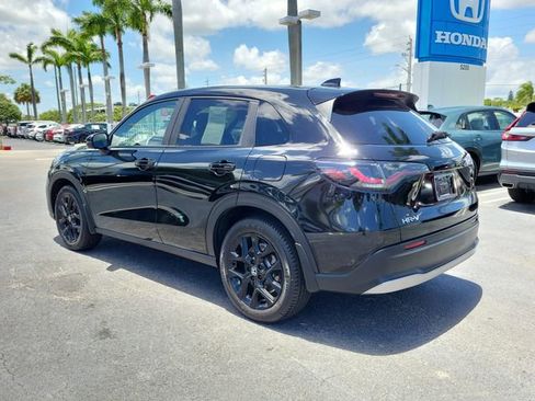 Certified 2025 Honda HR-V Sport image 4
