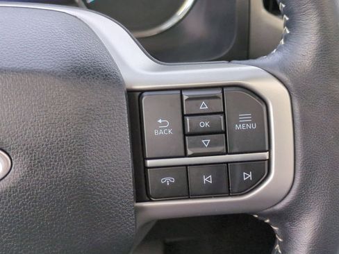 Used 2024 Ford Expedition XLT image 28