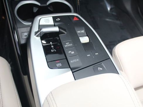 Used 2025 BMW X1 xDrive28i w/ Convenience Package image 15