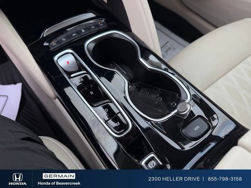 Used 2021 Buick Envision Avenir w/ Technology Package II AWD/4WD image 23