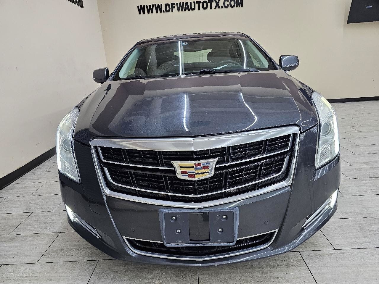 Used 2017 Cadillac XTS Luxury FWD image 3