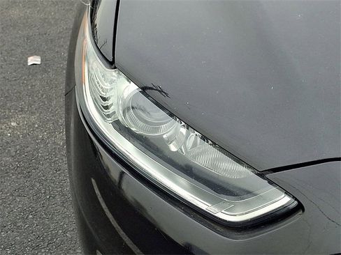 Used 2013 Ford Fusion SE image 13