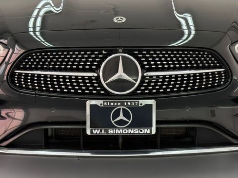 Used 2023 Mercedes-Benz E 350 Sedan w/ Premium Package image 18