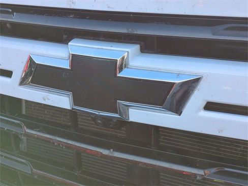 Used 2024 Chevrolet Silverado 2500 LTZ w/ LTZ Plus Package image 33