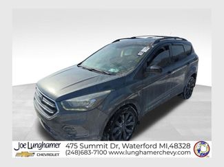 Used 2017 Ford Escape SE w/ SE Sport Appearance Package 360° Tour