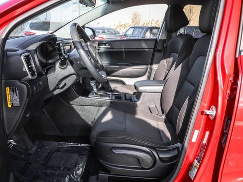 Used 2017 Kia Sportage LX image 5