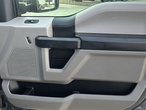 Used 2021 Ford F250 XL w/ STX Appearance Package image 28