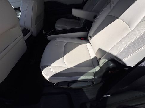 Certified 2022 Nissan Pathfinder SL w/ SL Premium Package image 22