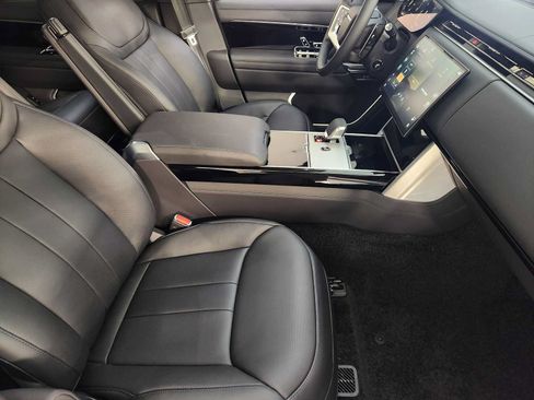 New 2026 Land Rover Range Rover Long Wheelbase SE AWD/4WD image 3