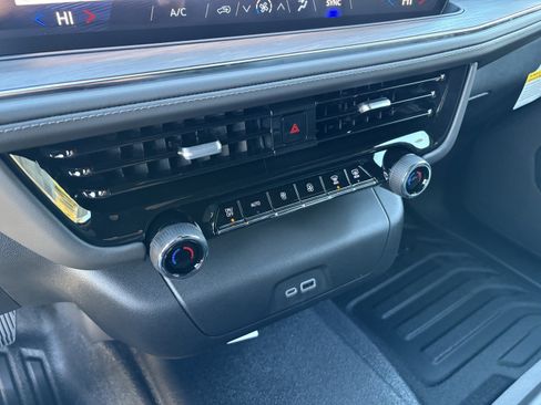 New 2025 Chevrolet Tahoe 4WD image 21