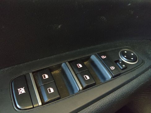 Used 2021 Kia Forte LXS image 27